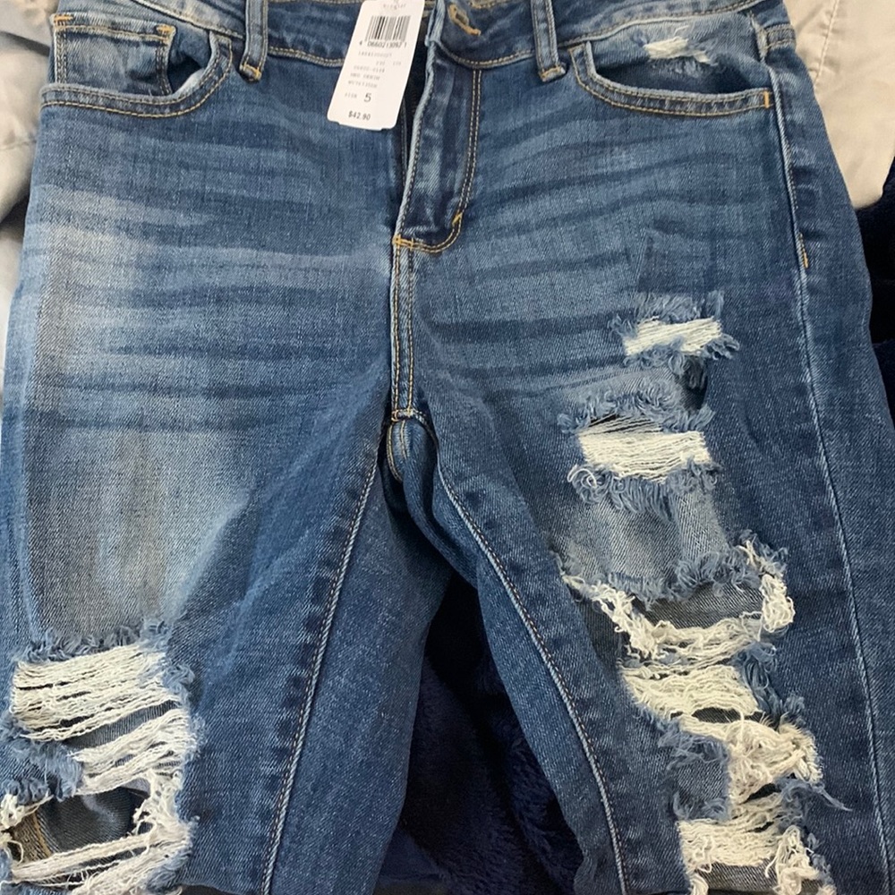 Ripped jeans brand new.